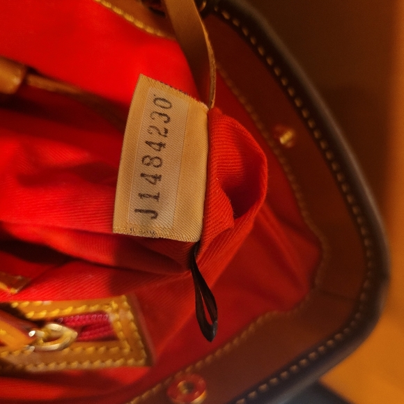 Handbag - Picture 2 of 5